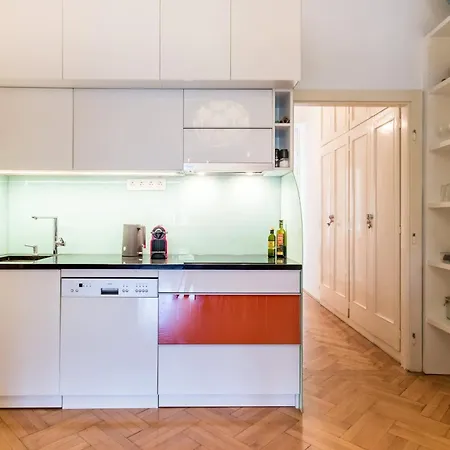 Central - Spacious - Classic Charm Budapest Exterior photo